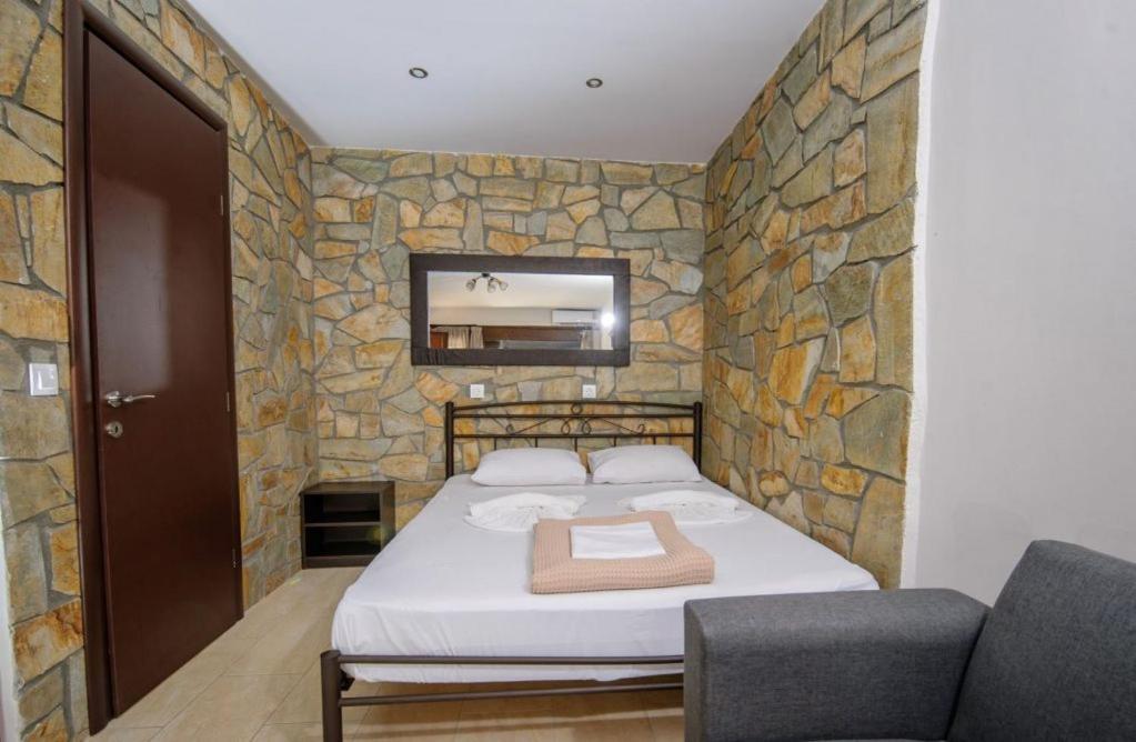 Stone Suites Pefkochori Eksteriør bilde